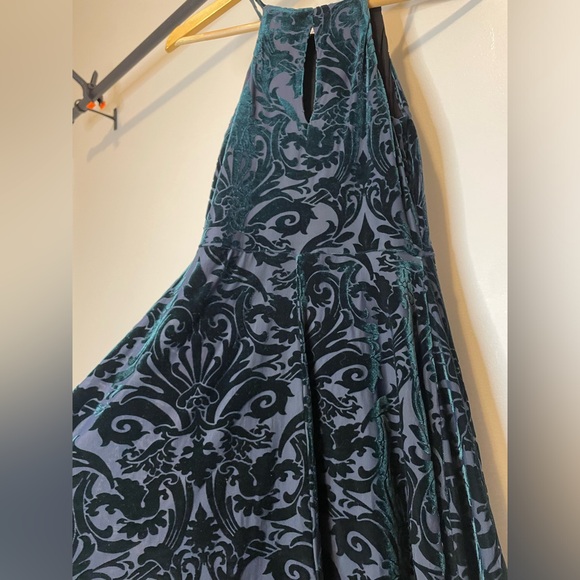 Deep Green Velvet Fit and Flare Mini Dress from Aqua by Bloomingdale’s - Picture 3 of 5